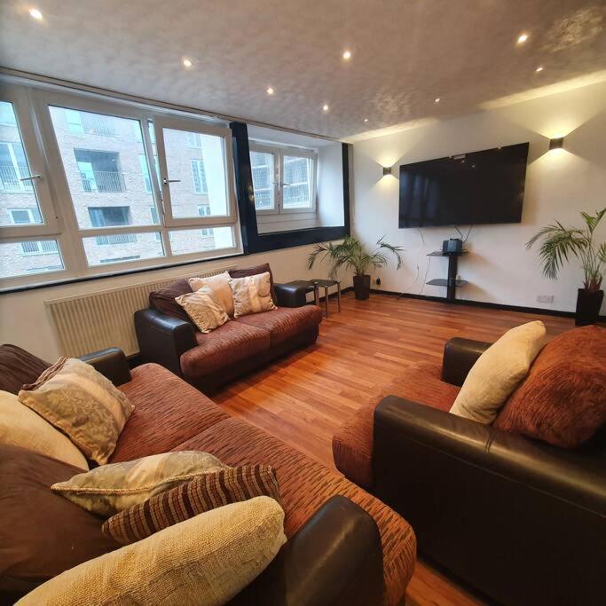 3Beds Family Friendly In London With Good Transport Linksアパートメント エクステリア 写真